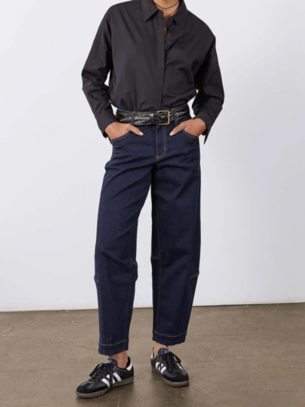 Ruti The Ultimate Barrel Leg Jeans 2.0 Nyx Dark Wash Size 6